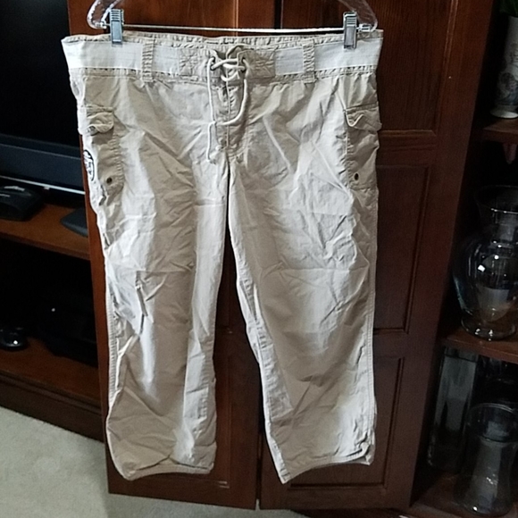 Old Navy Pants - Old Navy cotton Capri
